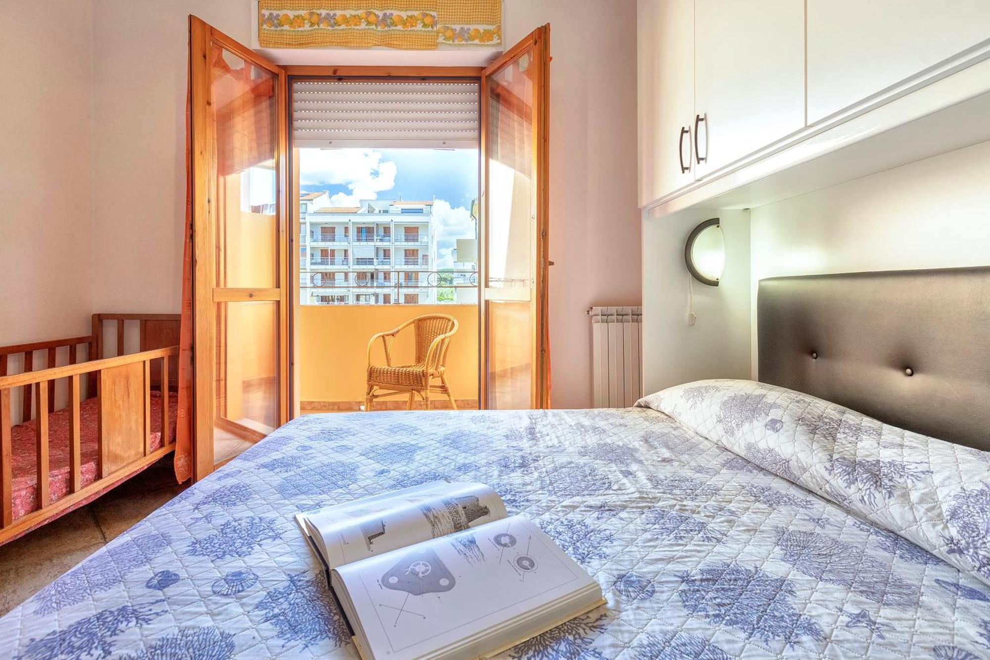 Giallo Celeste Apartment